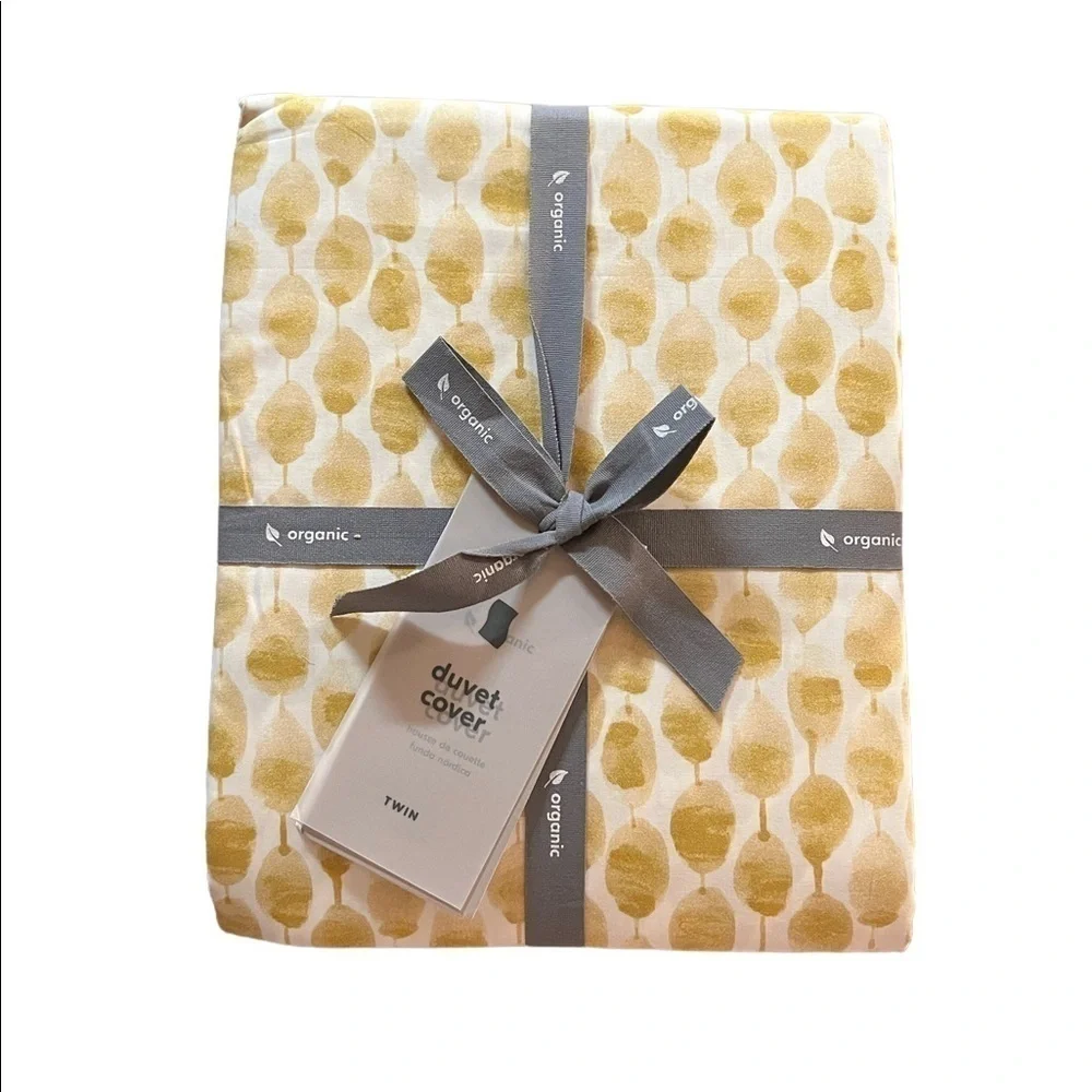 WEST ELM TWIN SIZE DUVET COVER WITH AN ABSTRACT YELLOWISH GOLD PATTERN NWT
